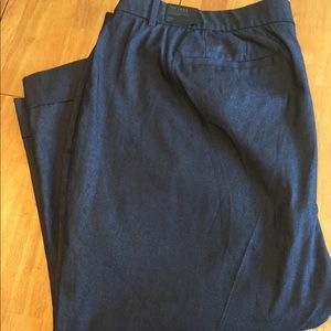 Cuffed blue cropped pants